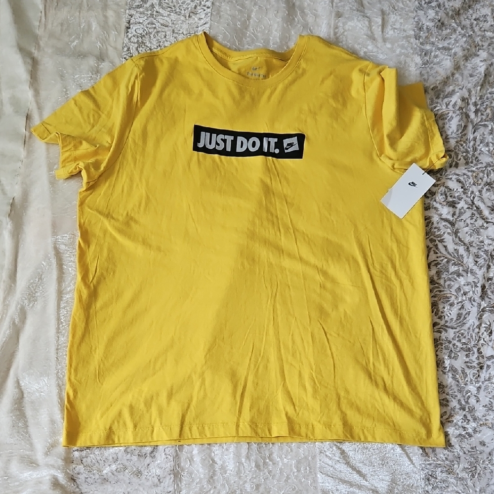 Nike XXL Men's Cotton T-Shirt